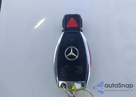 2016 Mercedes-Benz Glc 300 4Matic z USA, uszkodzony, nr VIN WDC0G4KB1GF007865